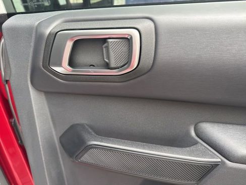 New 2025 Ford Bronco Badlands image 14