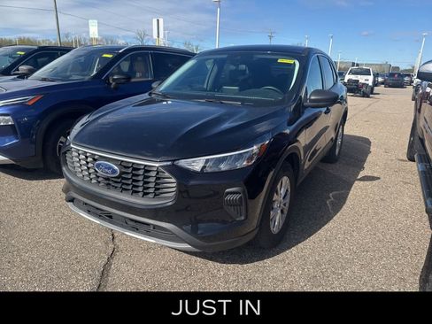 Used 2023 Ford Escape Active AWD/4WD image 1