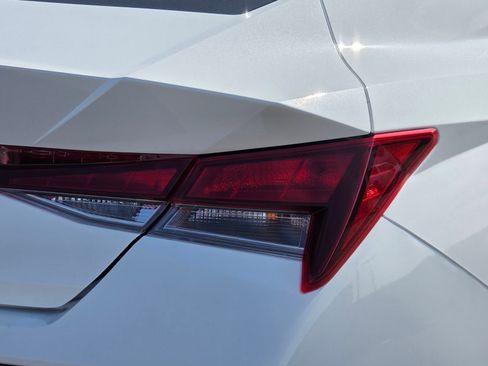 New 2026 Hyundai Elantra SE FWD image 12