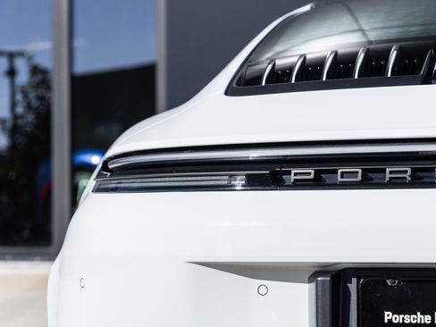 Used 2025 Porsche 911 Carrera GTS image 14