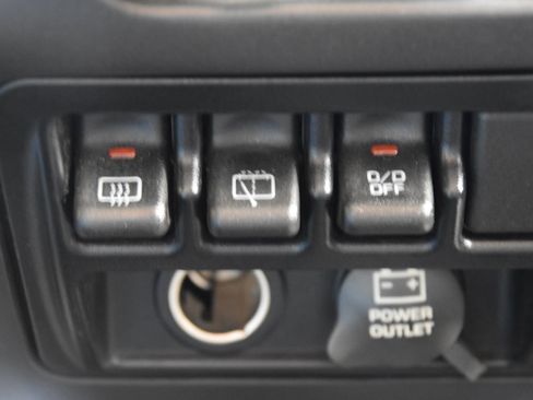Used 2006 Jeep Wrangler X AWD/4WD image 30