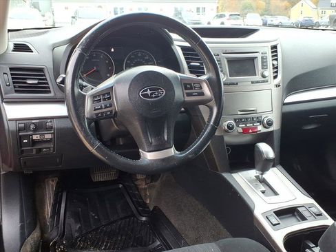 Used 2014 Subaru Outback 2.5i Premium image 9
