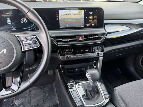 Used 2025 Kia Seltos S FWD image 17