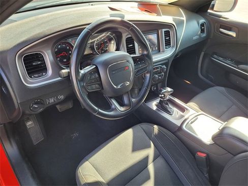 Used 2022 Dodge Charger SXT image 7