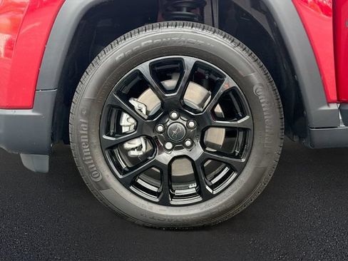 Used 2026 Jeep Compass Latitude AWD/4WD image 30