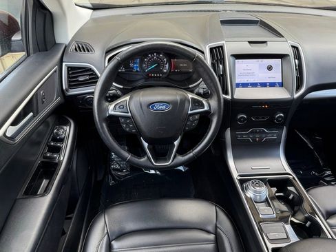 Used 2020 Ford Edge SEL w/ Cold Weather Package image 25