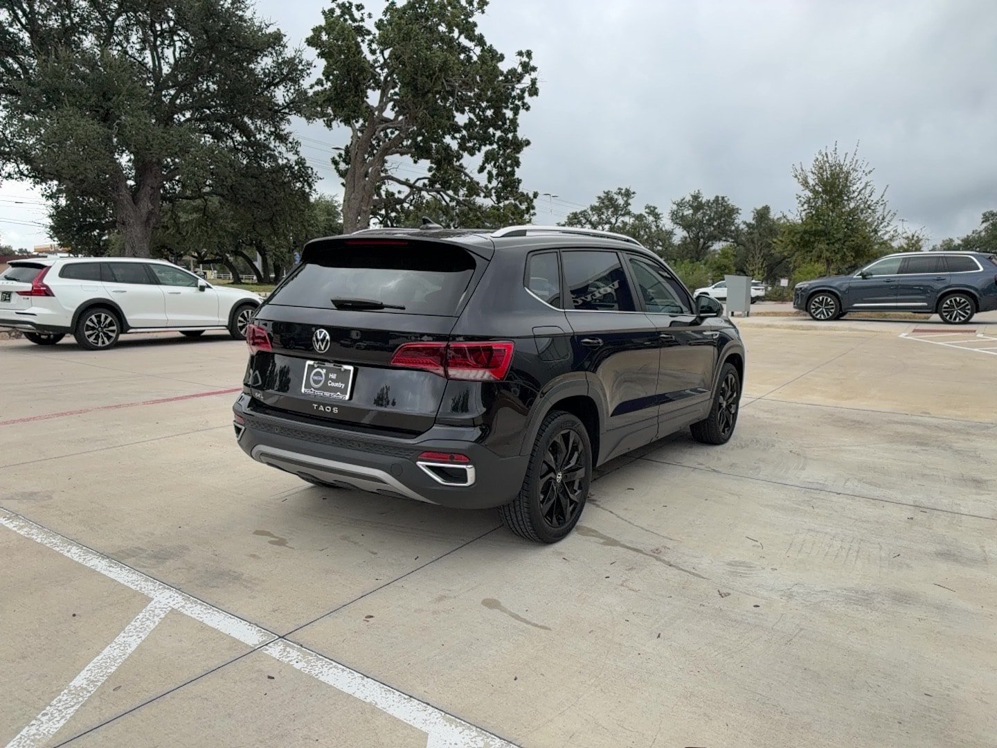 Used 2022 Volkswagen Taos SEL FWD image 6