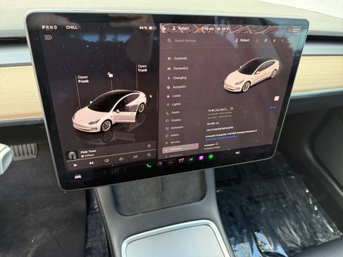 Used 2022 Tesla Model 3 Long Range image 11