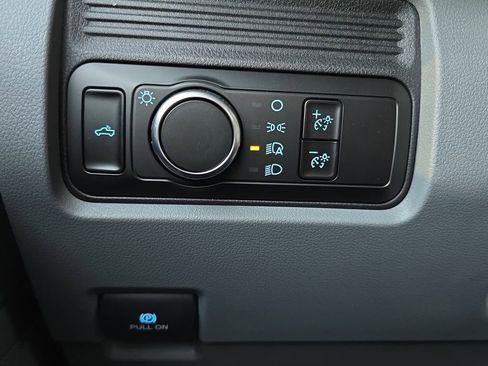 New 2026 Ford F250 XL w/ F-250 >10K GVWR Package RWD image 27