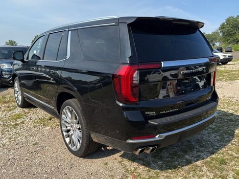 Used 2025 GMC Yukon Denali w/ Denali Reserve Package AWD/4WD image 4