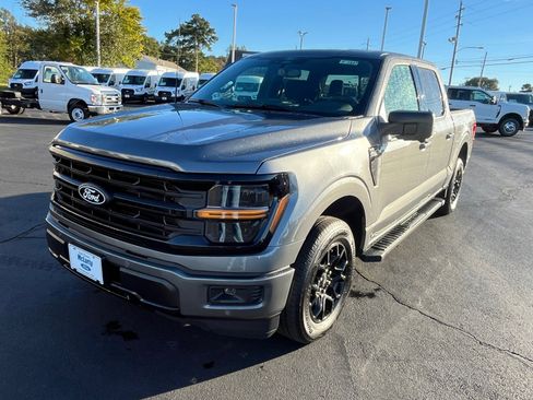 New 2025 Ford F150 XLT w/ Equipment Group 302A MID image 9