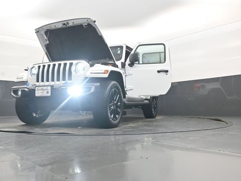 Used 2023 Jeep Wrangler Sahara image 41