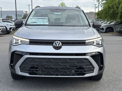 New 2026 Volkswagen Taos S image 8