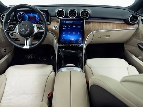 Used 2024 Mercedes-Benz C 300 4MATIC Sedan image 24