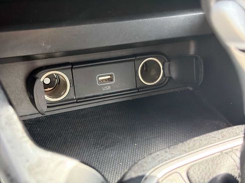 Used 2022 Kia Soul LX FWD image 24