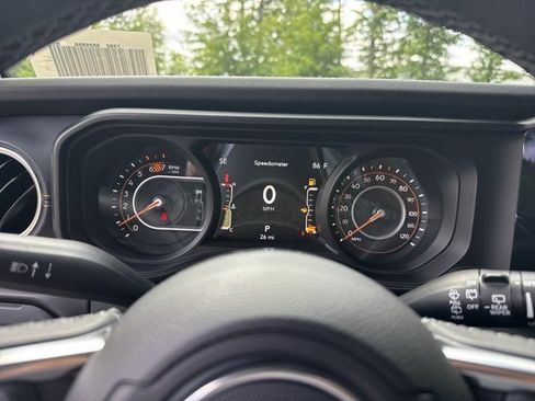 New 2026 Jeep Wrangler Unlimited Sahara AWD/4WD image 26