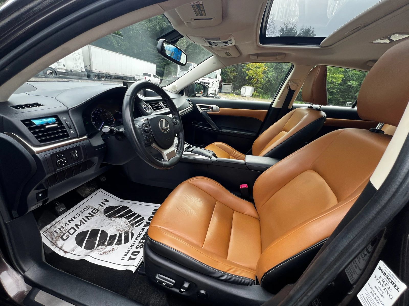 Used 2014 Lexus CT 200h FWD image 9