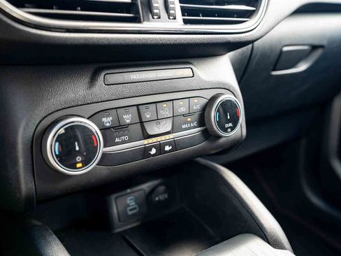 Used 2023 Ford Escape ST-Line FWD image 20