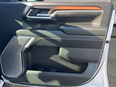 Used 2024 GMC Sierra 3500 Denali w/ Denali Reserve Package image 16