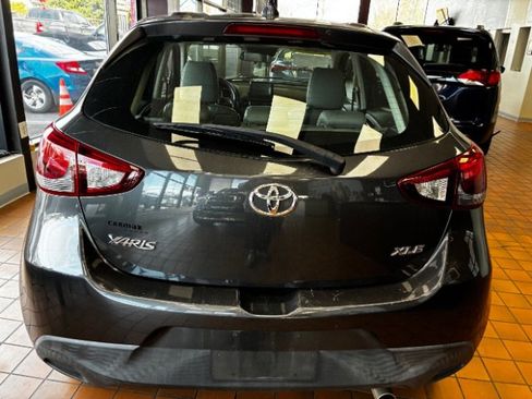 Used 2020 Toyota Yaris XLE FWD image 58