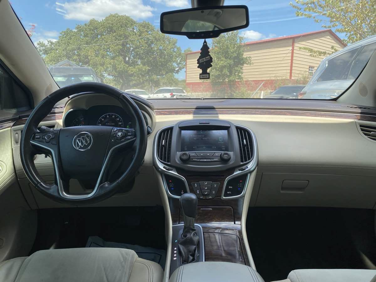 Used 2014 Buick LaCrosse FWD image 8