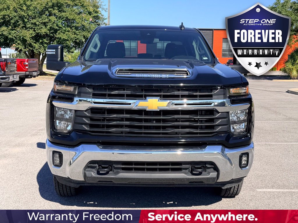 Used 2025 Chevrolet Silverado 2500 LT w/ Convenience Package AWD/4WD image 9