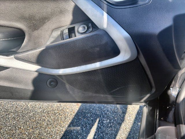 Used 2019 Chevrolet Camaro LT RWD image 25