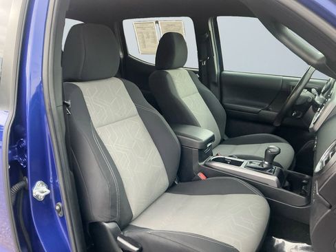 Used 2023 Toyota Tacoma TRD Off-Road image 15