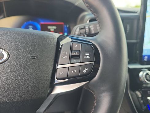 Used 2021 Ford Explorer Platinum w/ Equipment Group 601A AWD/4WD image 26