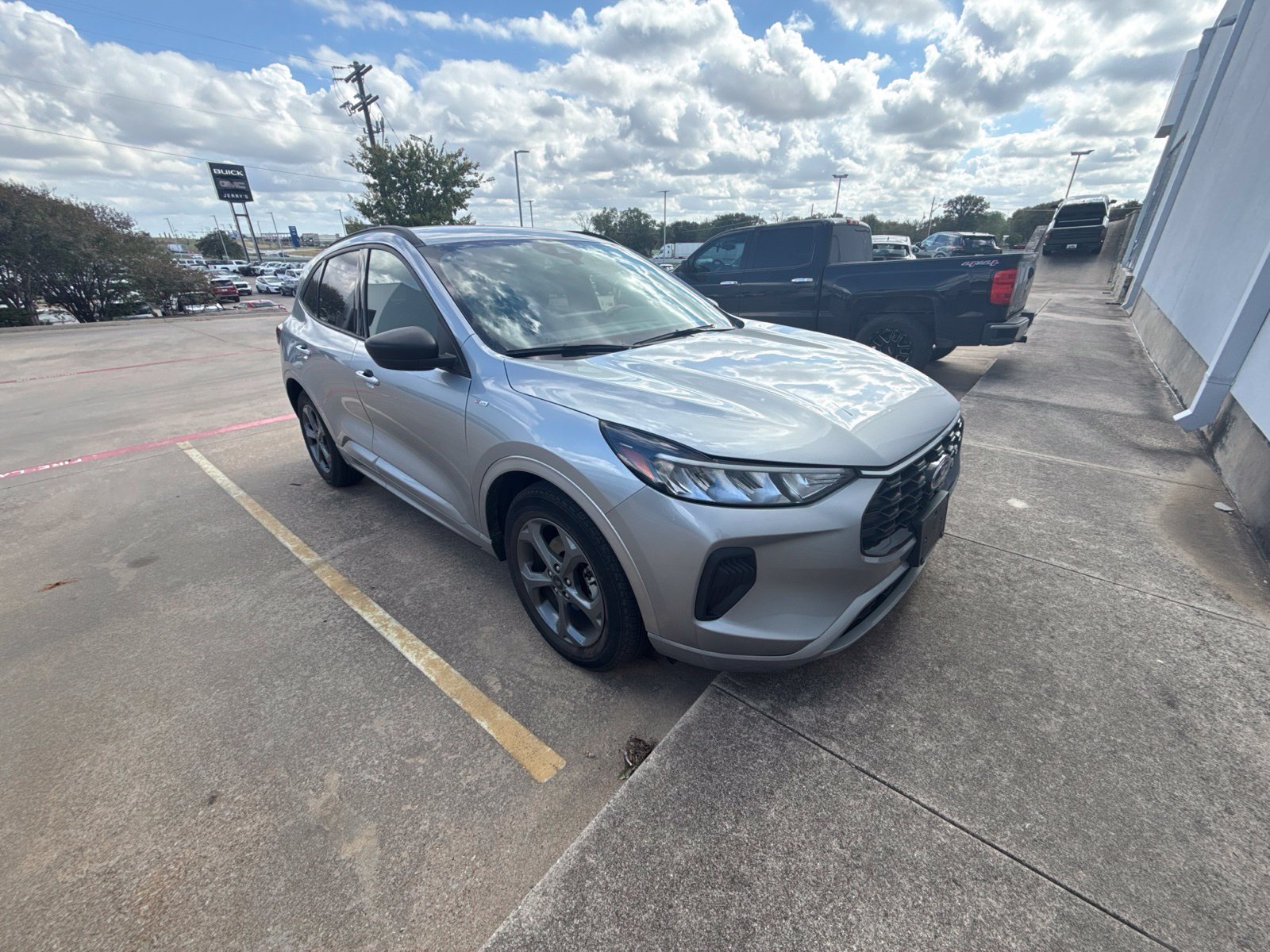 Used 2024 Ford Escape ST-Line w/ Tech Pack #1 FWD image 5