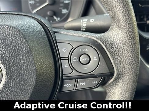 Used 2024 Toyota Corolla LE image 5