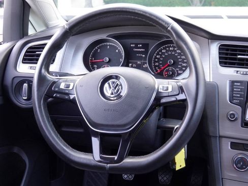 Used 2015 Volkswagen Golf TDI S FWD image 70
