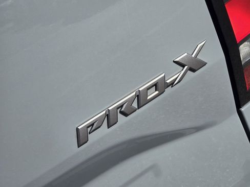 Used 2023 Nissan Frontier Pro-X w/ Pro Convenience Package image 9