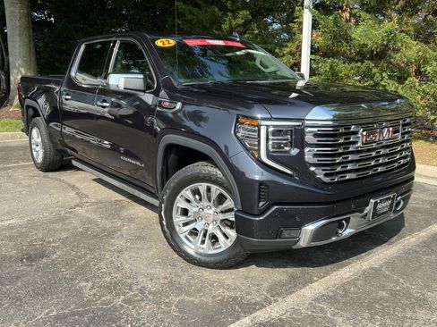 Used 2022 GMC Sierra 1500 Denali image 2