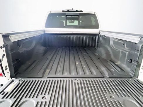 Used 2023 Nissan Titan PRO-4X w/ Pro-4x Convenience Package AWD/4WD image 29