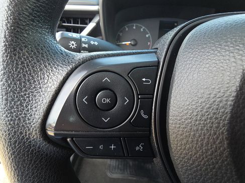 Used 2024 Toyota Corolla LE image 18