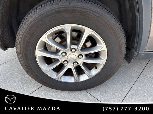 Used 2015 Jeep Grand Cherokee Limited AWD/4WD image 19
