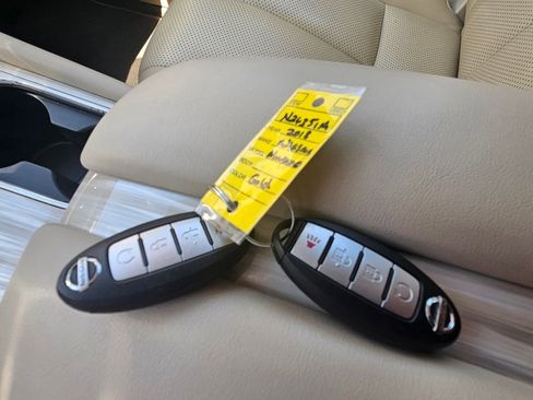 Used 2018 Nissan Murano SV FWD image 23