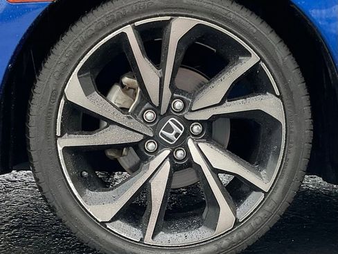 Used 2019 Honda Civic Sport image 6