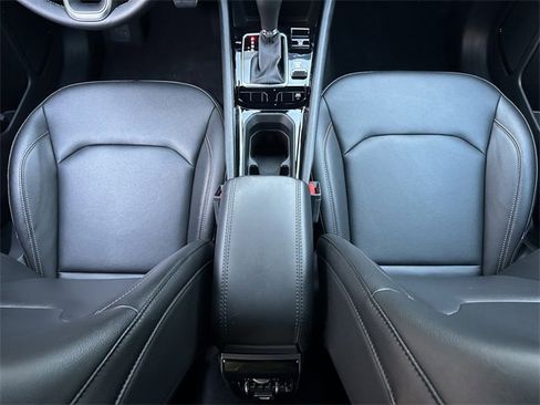 Used 2024 Jeep Compass Limited image 19