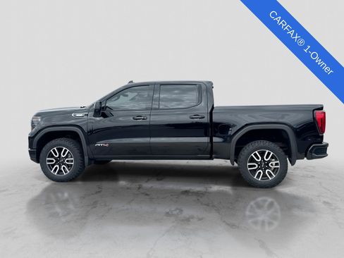 Used 2023 GMC Sierra 1500 AT4 w/ Technology Package AWD/4WD image 3