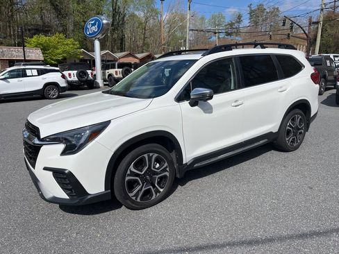 Used 2023 Subaru Ascent Limited w/ Technology Package image 7