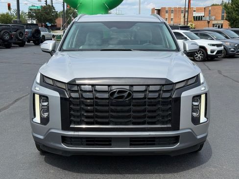 Used 2025 Hyundai Palisade SEL FWD image 3