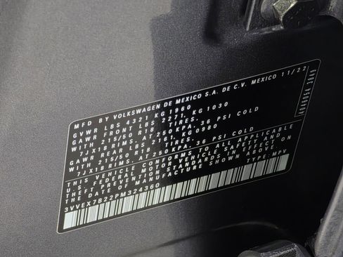 Used 2023 Volkswagen Taos SE image 34