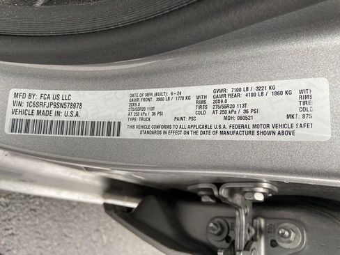 Used 2025 RAM 1500 Laramie image 39