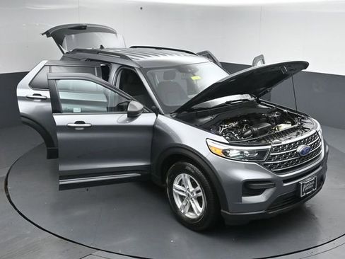 Used 2022 Ford Explorer XLT w/ Class IV Trailer Tow Package AWD/4WD image 53