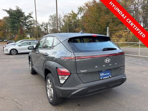 Certified 2025 Hyundai Kona SE image 4