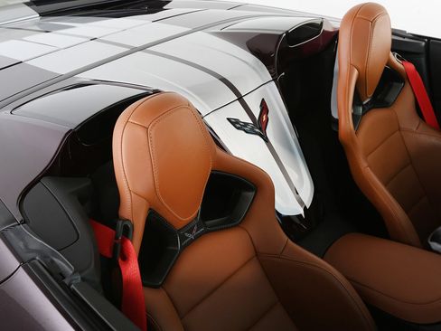 Used 2018 Chevrolet Corvette Z06 w/ Z07 Performance Package RWD image 5