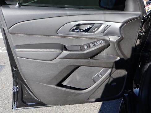 Used 2020 Chevrolet Traverse Premier w/ Redline Edition image 16