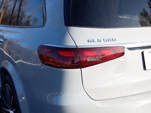 New 2026 Mercedes-Benz GLS 580 4MATIC image 29
